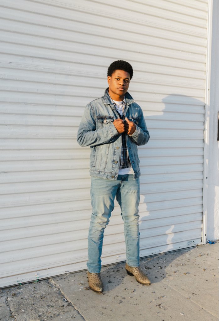 keyonbowman61's tweet photo. Music is Life - Music is Love - Music is Mental. 
Y’all still line dancing or what! Share this with all the djs and add it to your playlist. “JUMP UP JUMP BACK” out on all platforms! 
.
.
.
#PackagedandReady
#MRTRUUTALENT #THEJOURNEYISJUSTARIDE
#THETRUTHISINCOMPTON https://t.co/35NvSrIazb