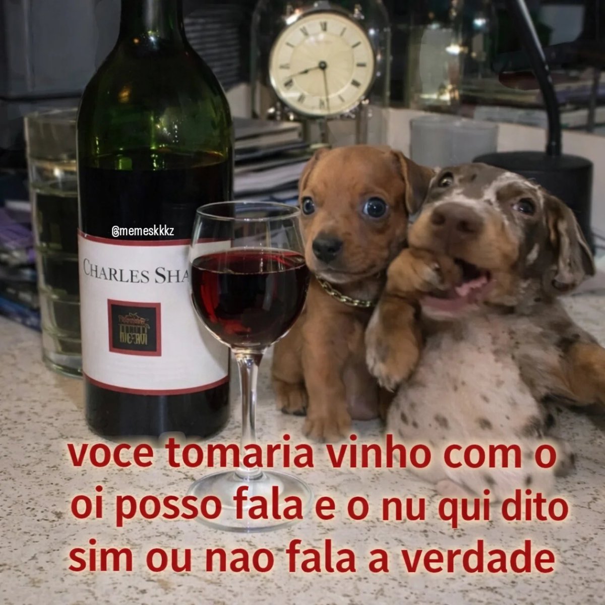 Carlitos tipo Ted Mosby 🌂 tweet media