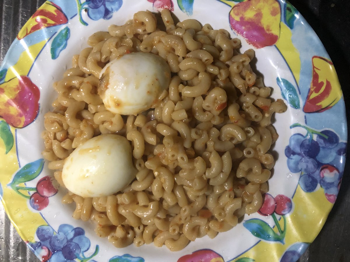 AdenikeVer50272's tweet photo. Day 53 of posting what i love doing till pharos tge.
Made well sauced macaroni and served with two full chickens.
#Pretge
#Pharosmainnet
#Celebritypharoschef
#Realfi
#Web3entrepreneur
Video dropping tomorrow ✌️✌️ https://t.co/DxItmdxLEy