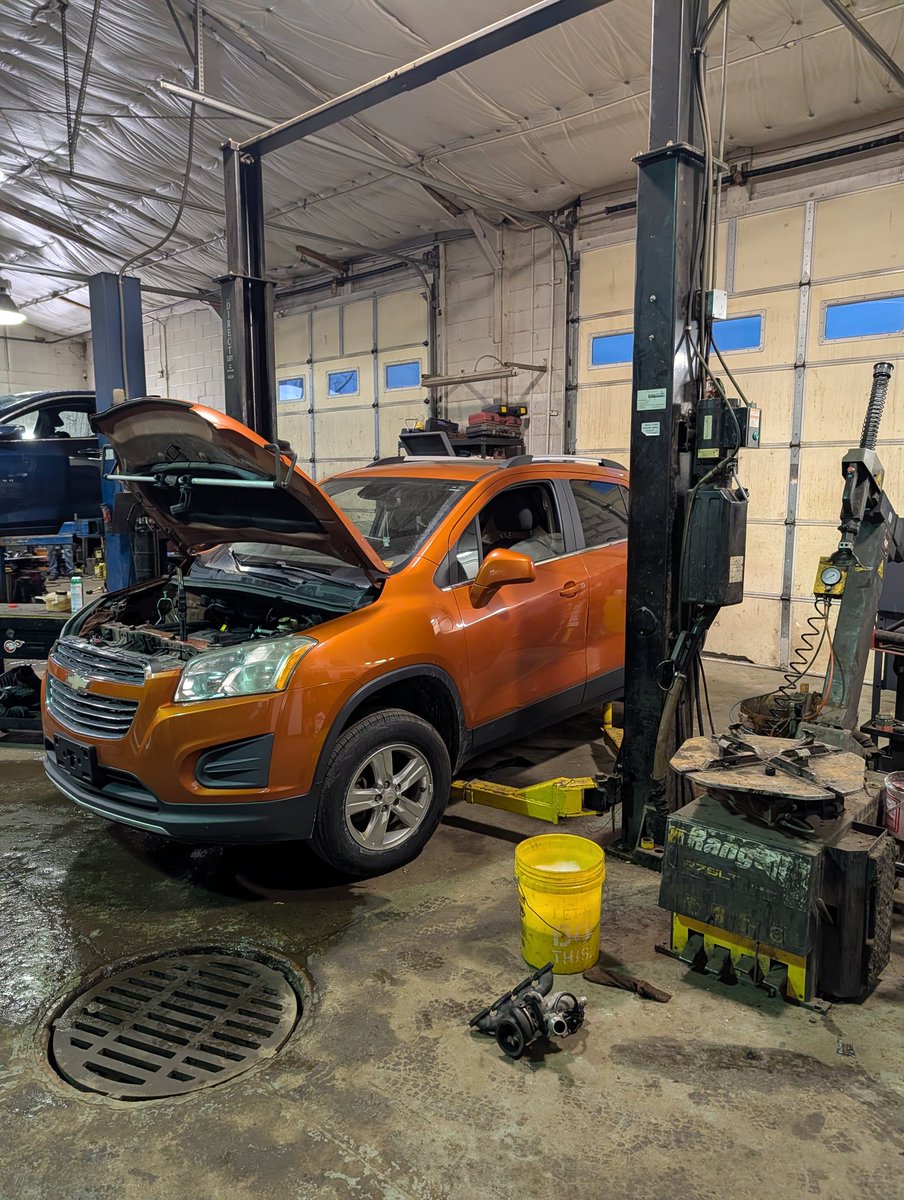 ConvoyJr's tweet photo. New turbo, ignition coil and spark plugs https://t.co/2b5dr99m4S