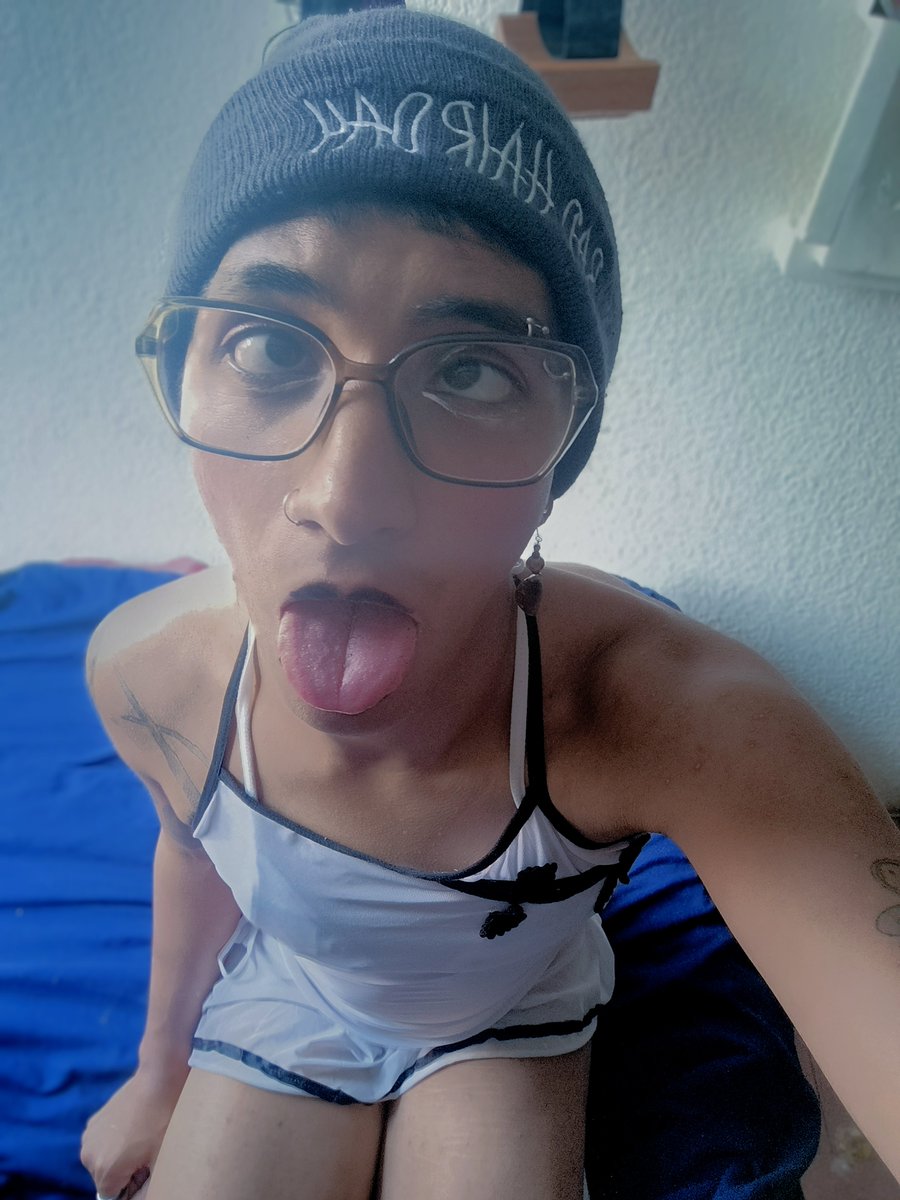 Punky sissy tweet media