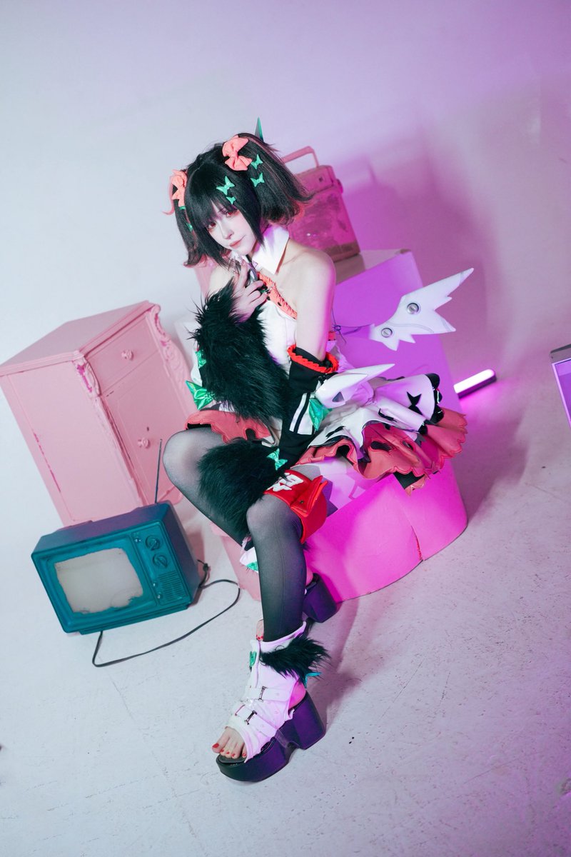 uzi ᢉ𐭩 tweet media