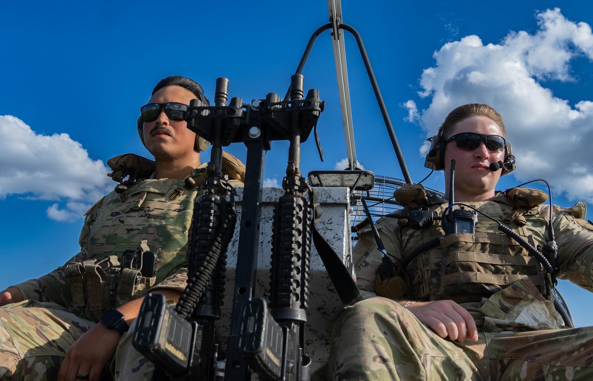 TXMilitary's tweet image. Texas National Guardsmen patrol the Rio Grande River in support of Operation Lone Star in Roma, Texas. Boat operations deter transnational crime and stop illegal immigration into Texas from Mexico.

#AlwaysReadyAlwaysThere #TexasStrong