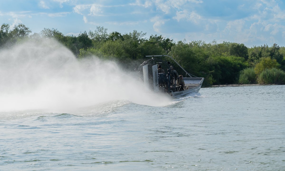 TXMilitary's tweet image. Texas National Guardsmen patrol the Rio Grande River in support of Operation Lone Star in Roma, Texas. Boat operations deter transnational crime and stop illegal immigration into Texas from Mexico.

#AlwaysReadyAlwaysThere #TexasStrong