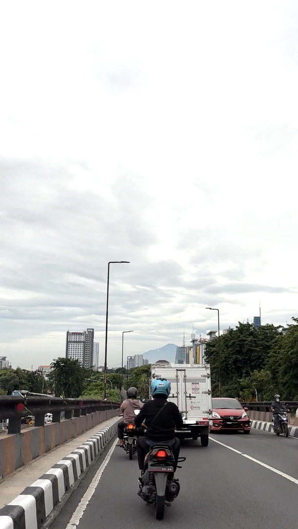 🦈 SUROBOYOFESS 🐊 tweet media