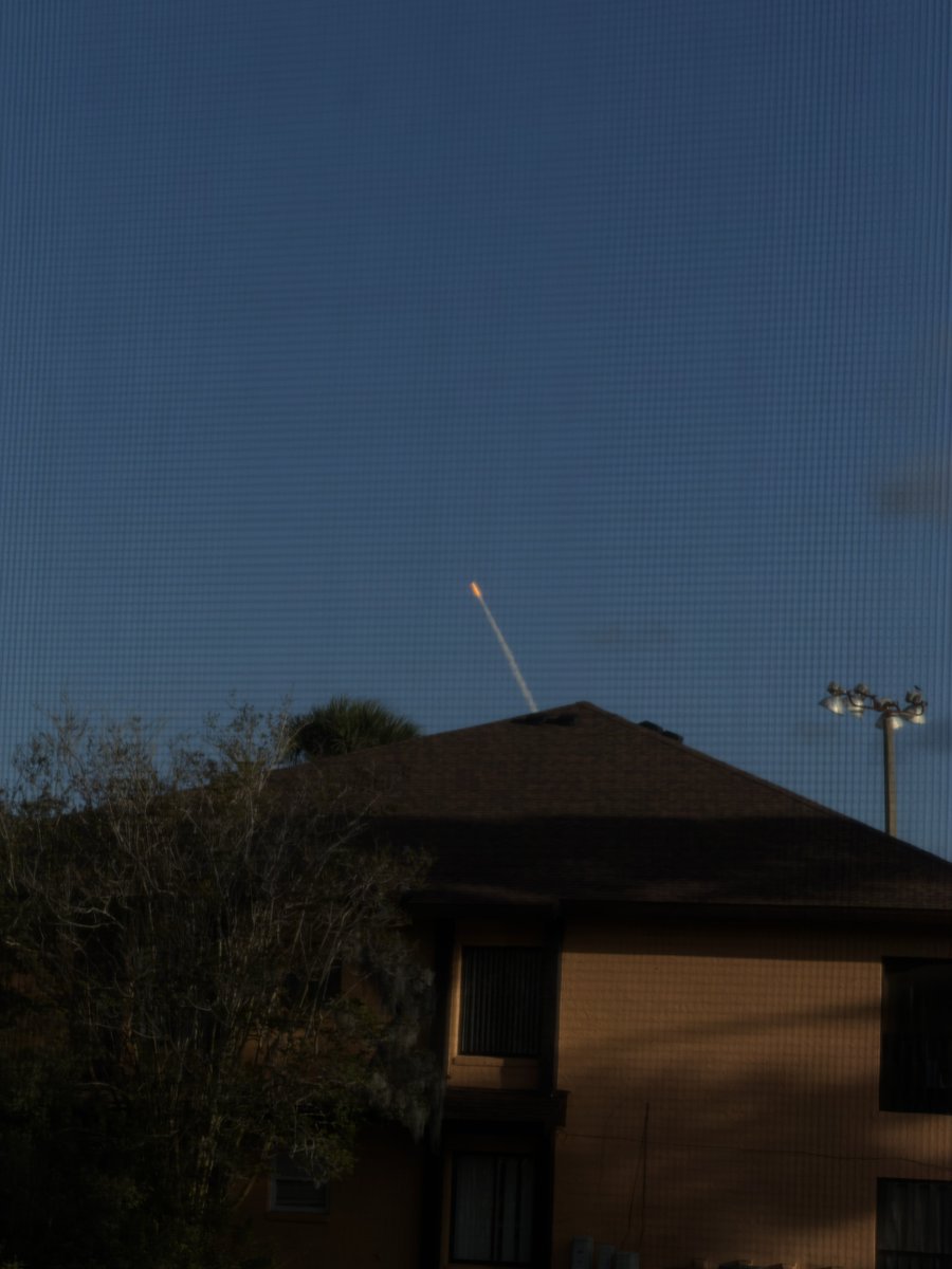 Danny125960's tweet photo. GO @NASAArtemis GO @NASA TOO THE MOON🚀🌕 https://t.co/0DMEGrUrM1