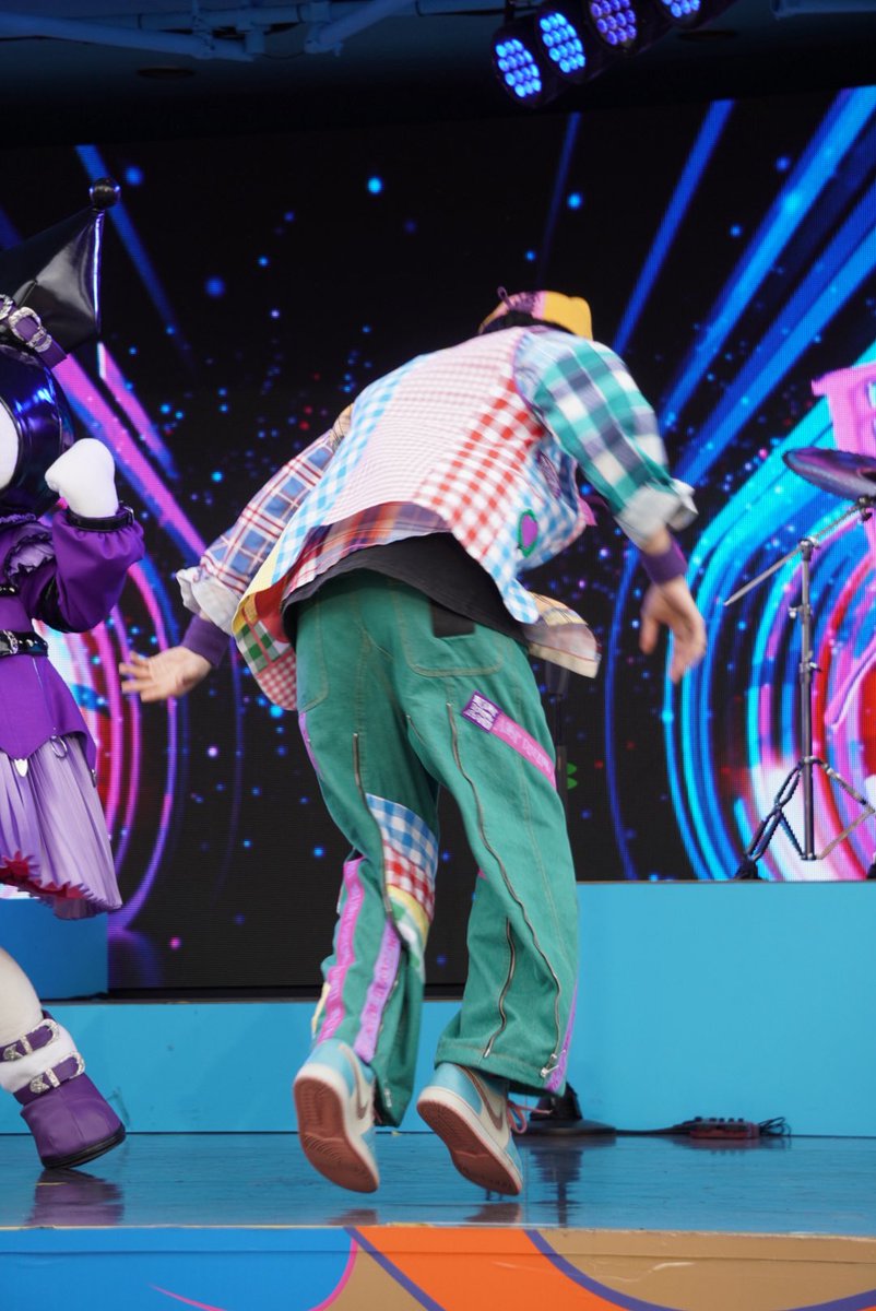 オムナイト tweet media