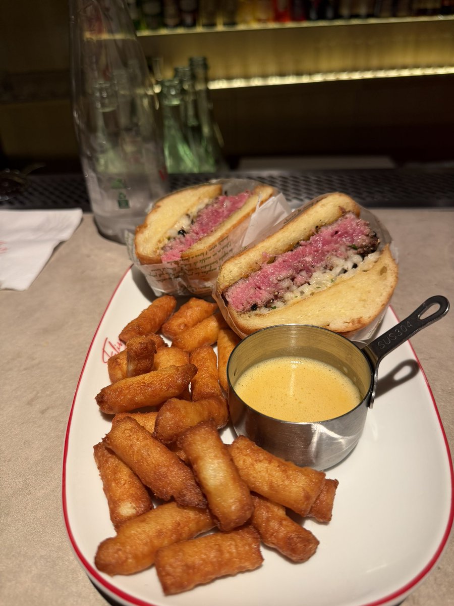 Lucas Andres tweet media