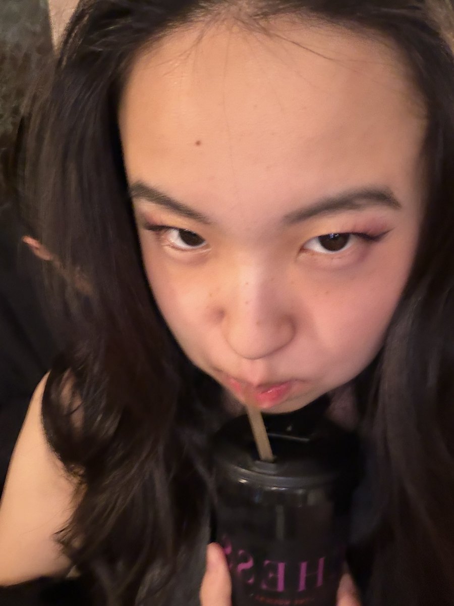 addie 🥛 tweet media