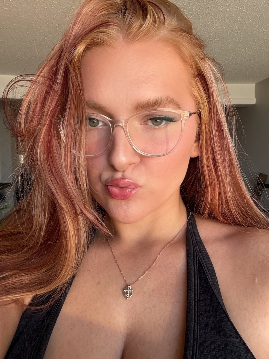 Princess Ari tweet media