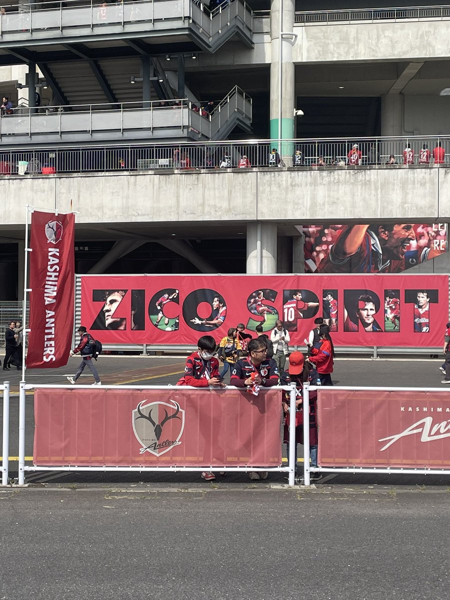 hideki1933's tweet photo. メルカリスタジアム初観戦‼️
J1に昇格して、アウェイ参戦も今まで以上に楽しみ😊
フクアリは皆勤賞目指す‼️
#ジェフ
#フクアリ
#古河電工 https://t.co/rrytH9mNsy