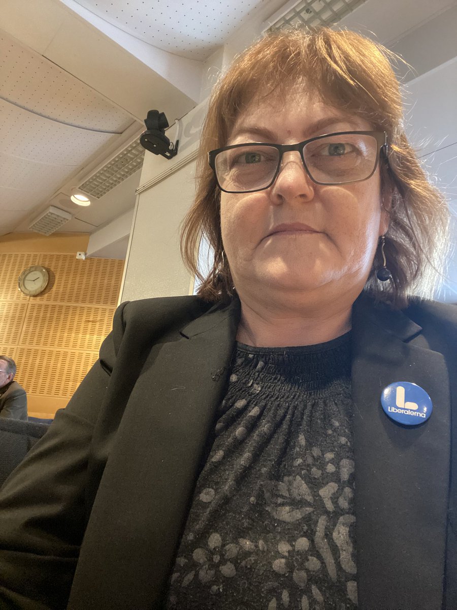 Christina Soldan (L) tweet media