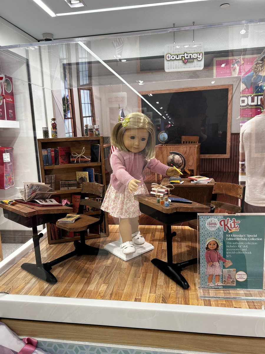 mark🖤 tweet media