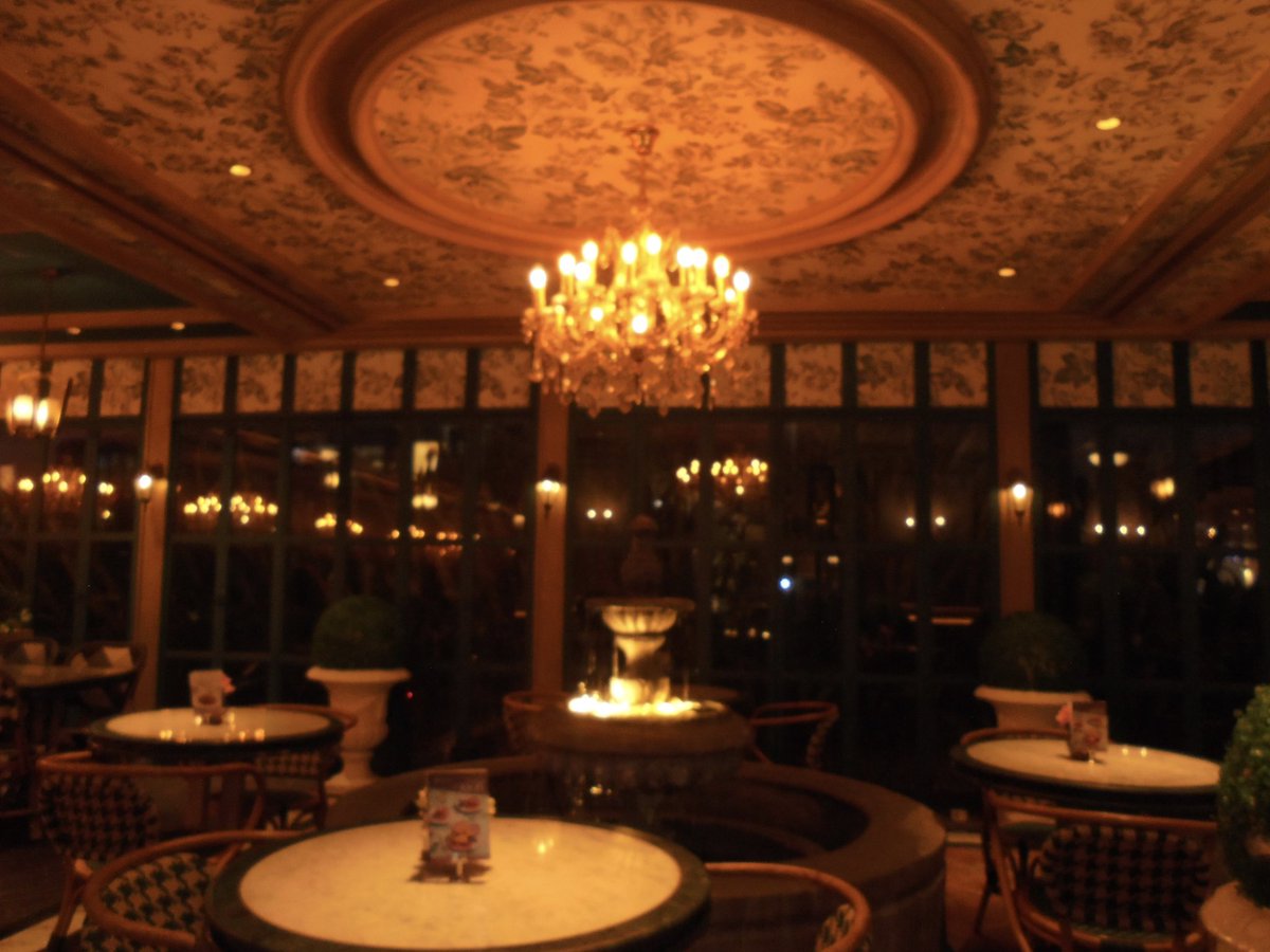 yungrolls tweet media