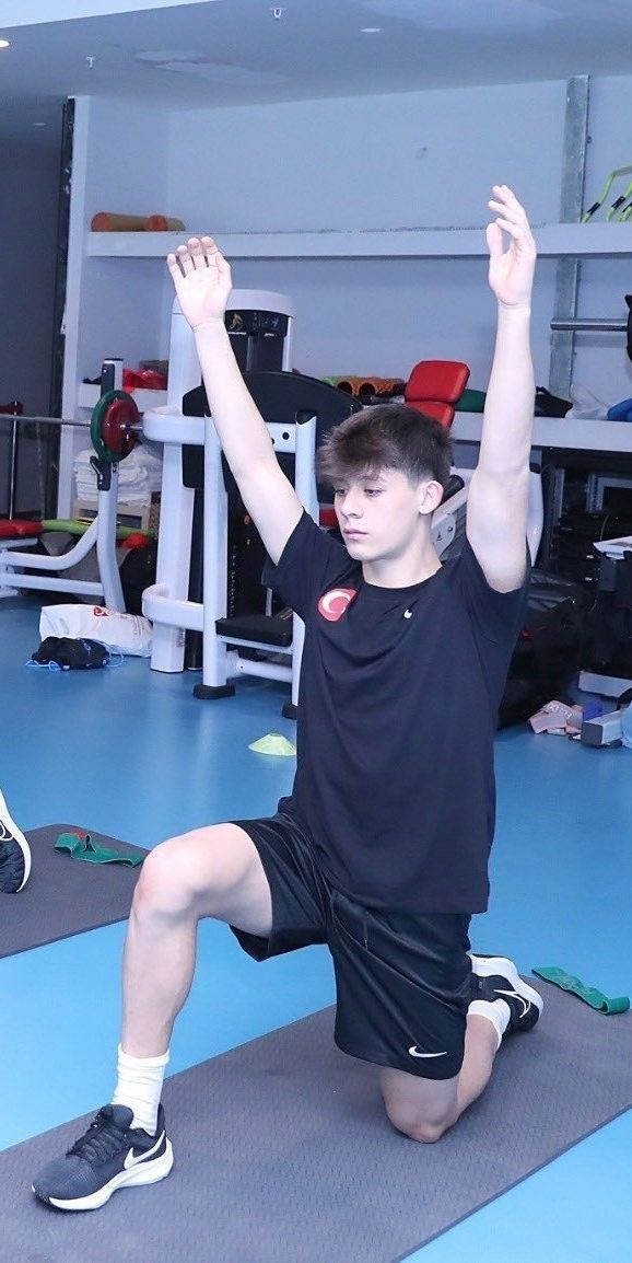 Hot players tweet media