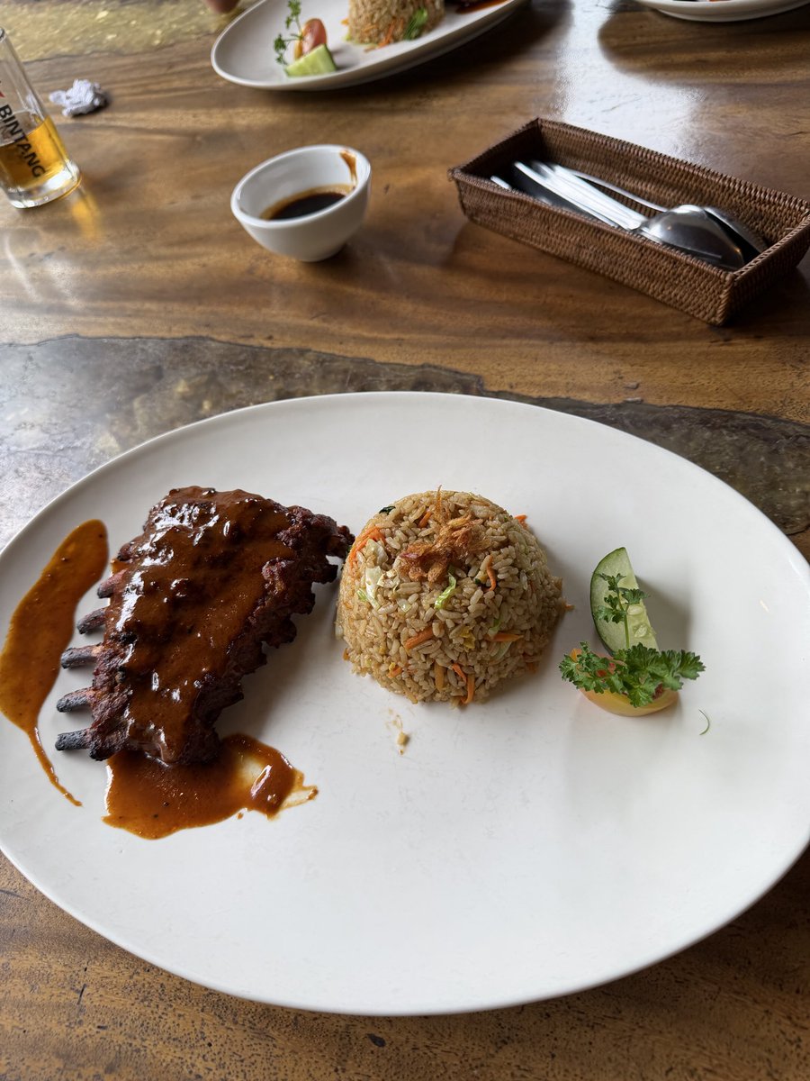 リエヒデ tweet media