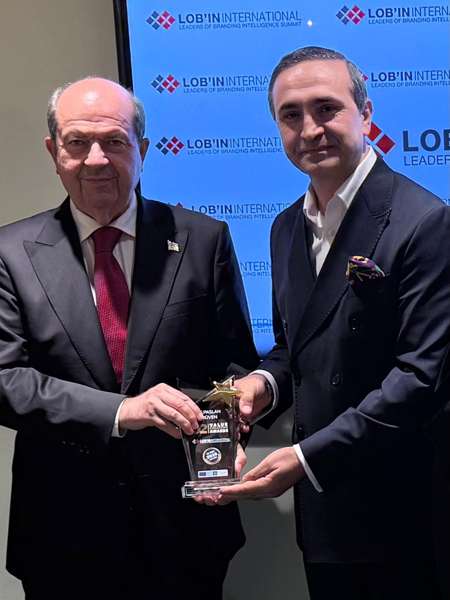 JournalistsTB's tweet photo. The “Life-Changing Leaders Summit,” organized by Lob’in International,was held at the world-renowned University of Oxford in the UK. During the summit, Alpaslan Düven, Chairman of the Association of Turkish-British Journalists, was honored with the “Journalist of the Year Award.” https://t.co/fH5QRsJT3t