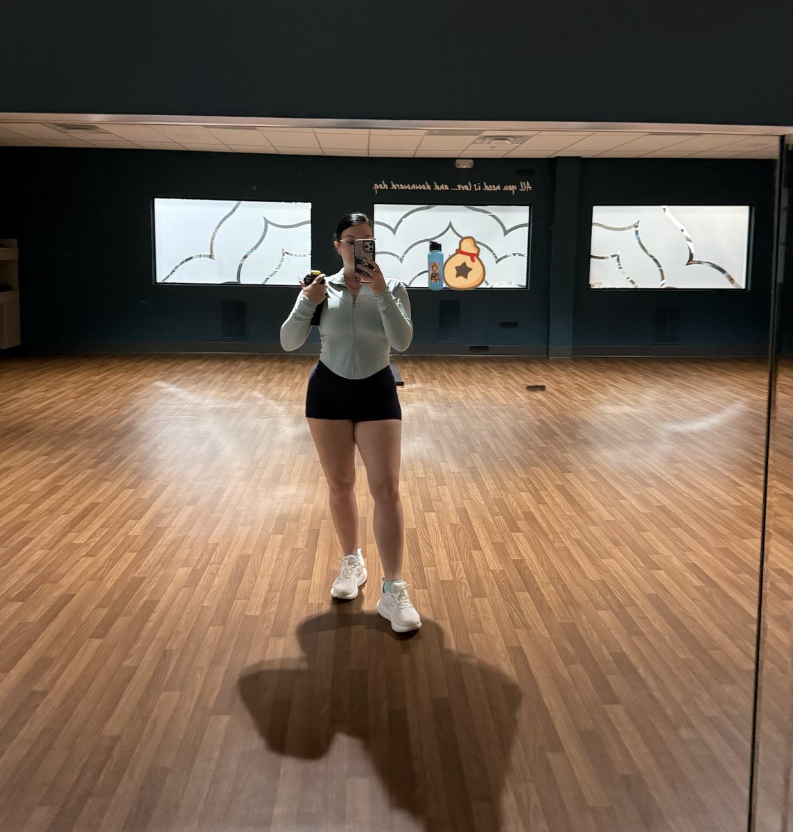 NiccyBells tweet media