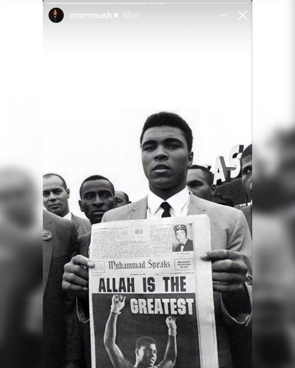 🔔

عمر مرموش عبر إنستغرام 📱

صورة الملاكم علي كلاي مع جملة "الله هو الأعظم" 🙏🏻