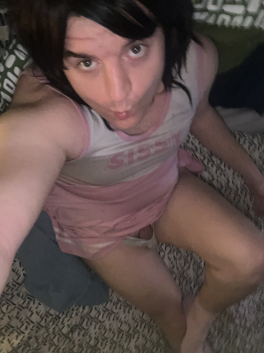 Emily Louise Cartwright tweet media