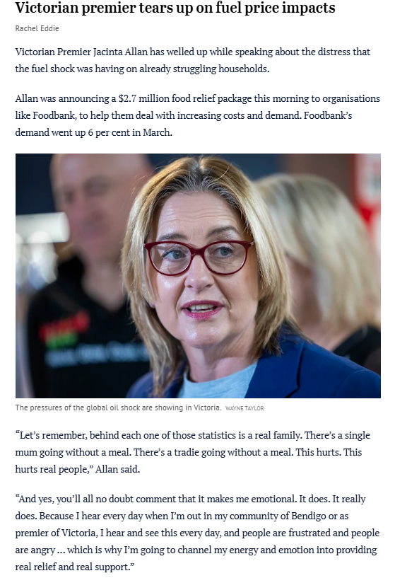 Mickamious tweet media