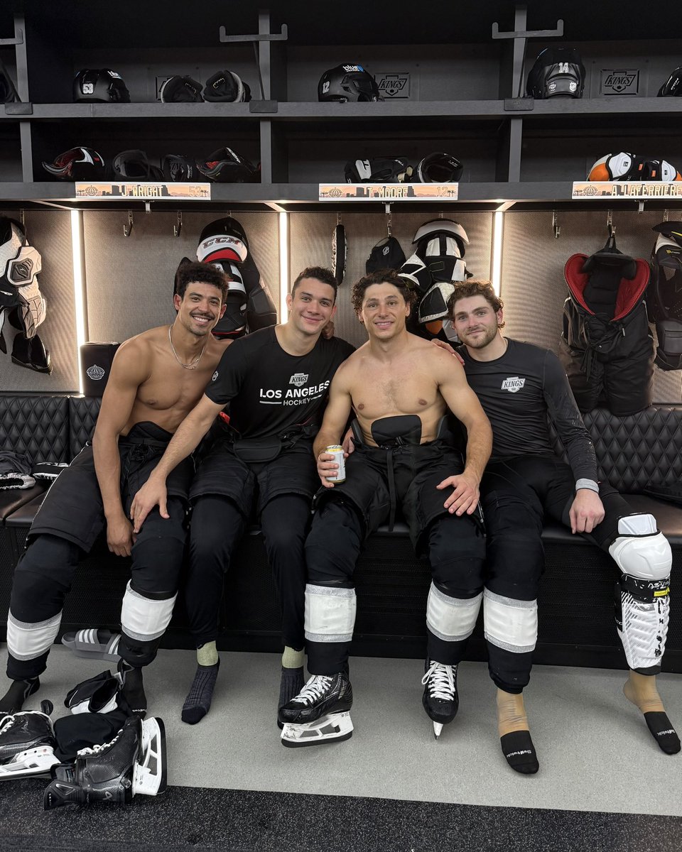 LA Kings tweet media