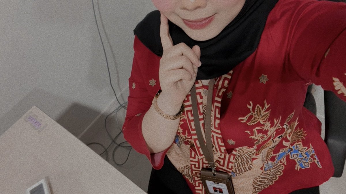 E. ֒ 𑁍܀ tweet media