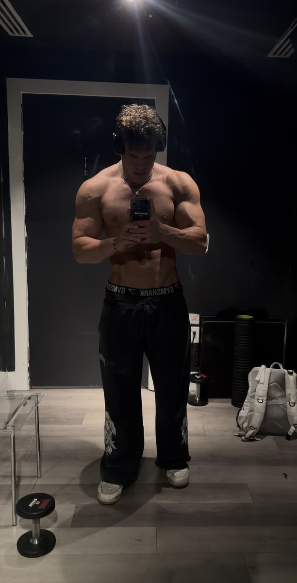 Dom Dallas tweet media