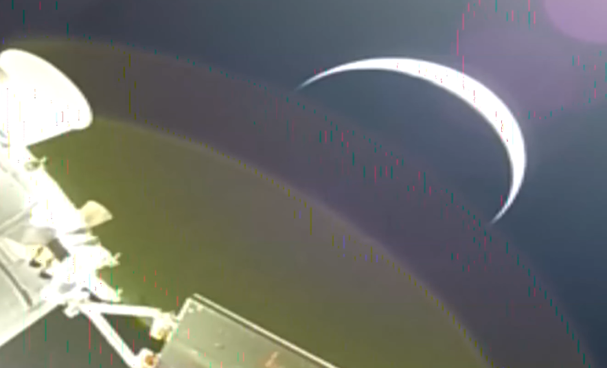 Aero_actor's tweet image. 地球とOrion宇宙船
リアルタイムの出来事です