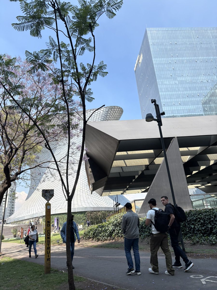 Mr. Mote tweet media