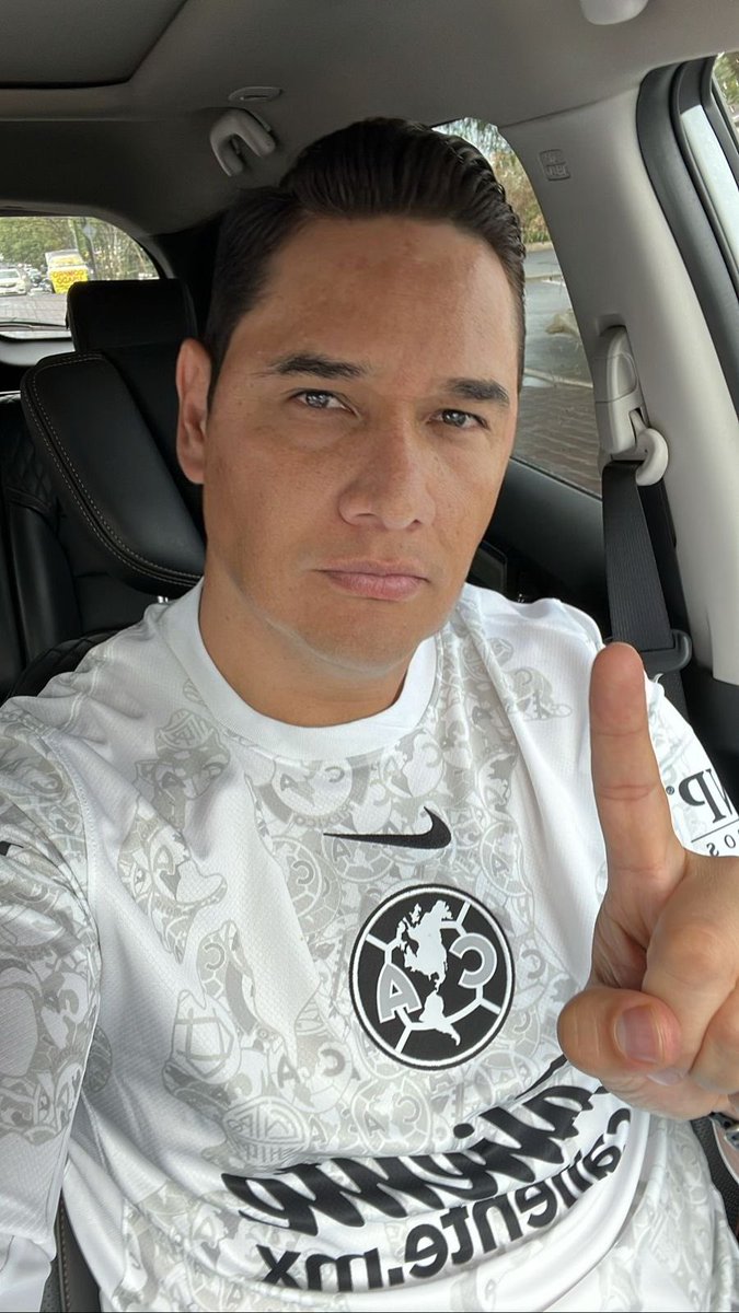 El Compa Jerry tweet media