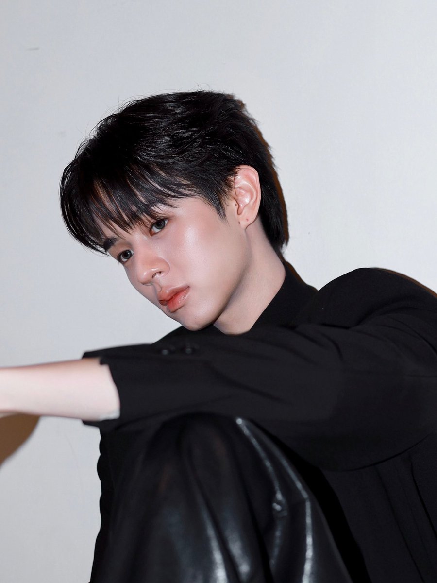 마나우 tweet media