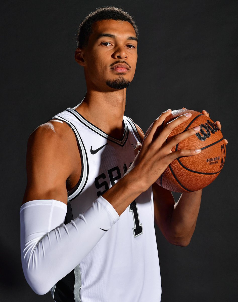 Legion Hoops tweet media