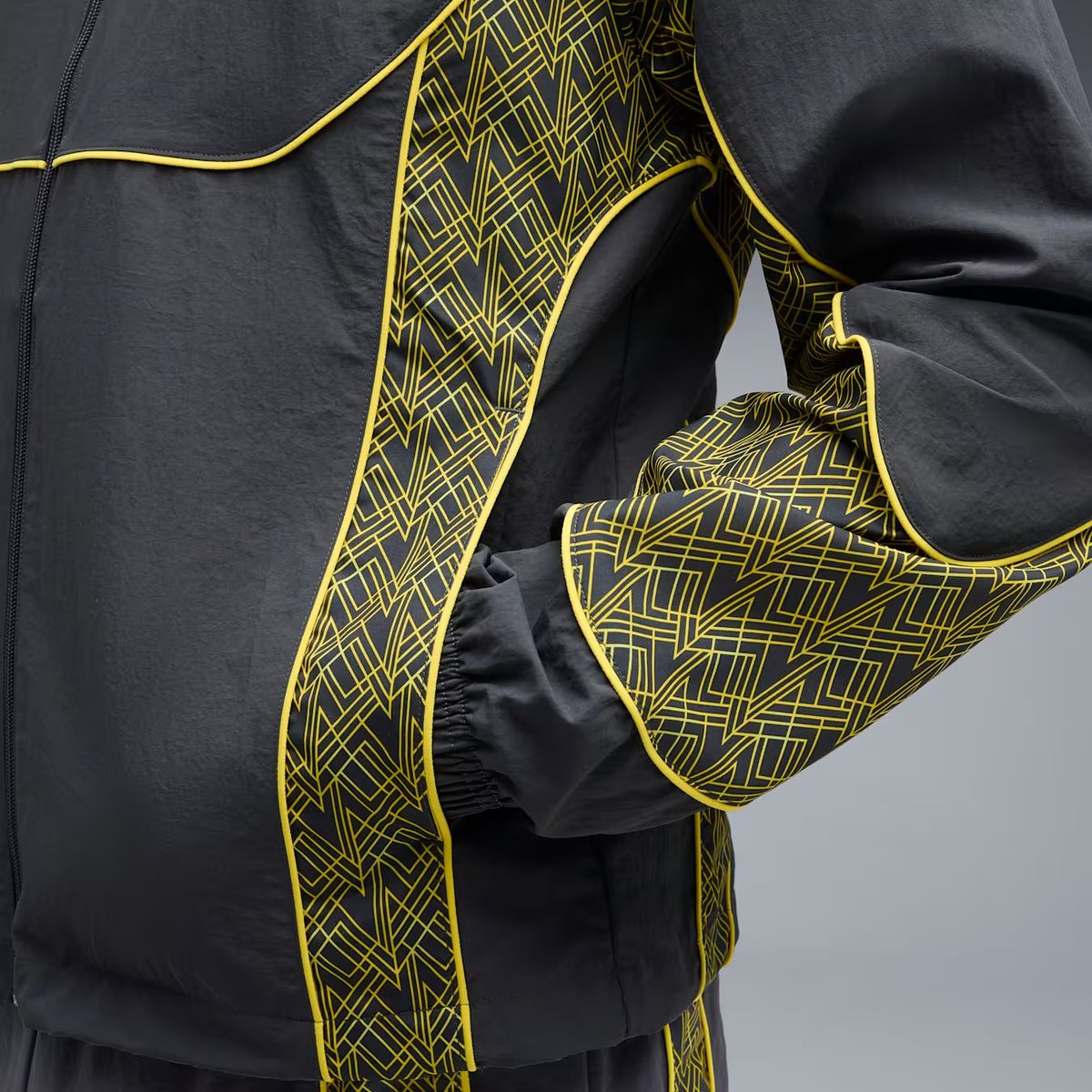 Pokemon Deals, Alerts & News! tweet media