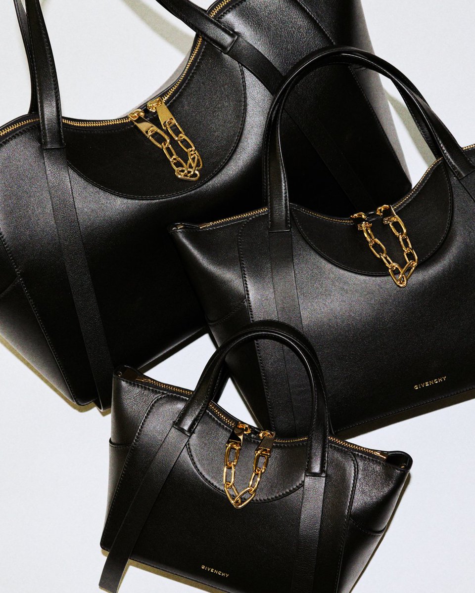 GIVENCHY Japan tweet media