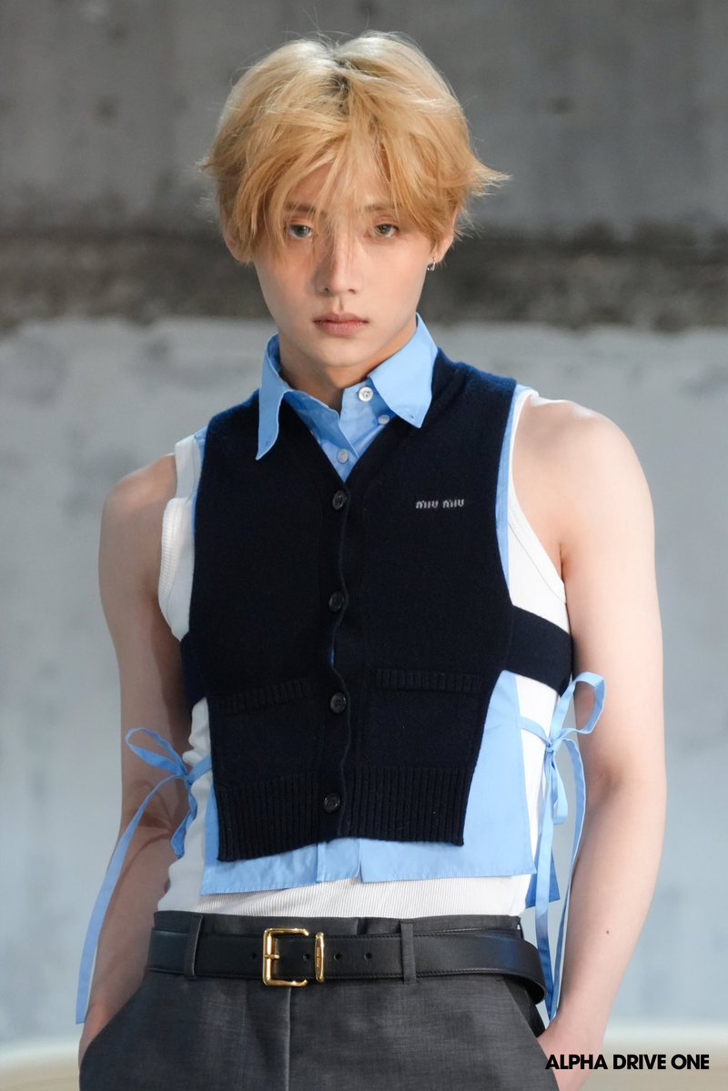 𑣲 evie tweet media