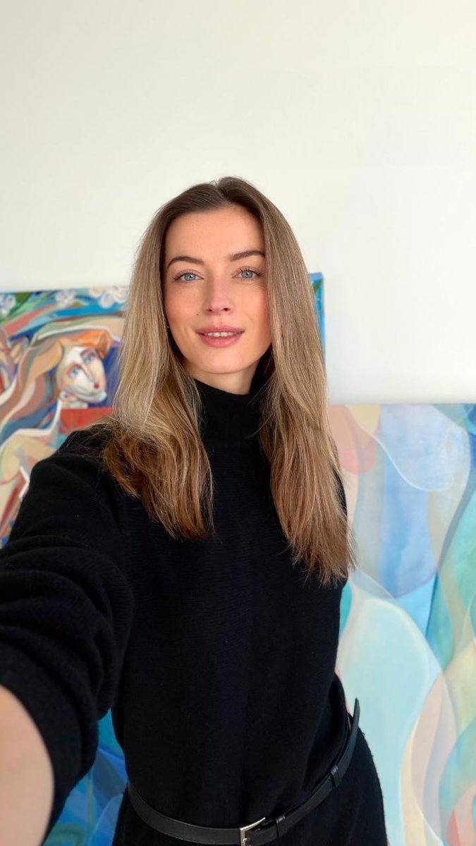 oliviaken45789's tweet image. When my mind feels unsettled, I retreat to my studio and let the brush carry my thoughts. On the canvas, worries fade into peace and freedom. 🎨✨ #RelaxTheMind #StudioTime #CreativeFreedom