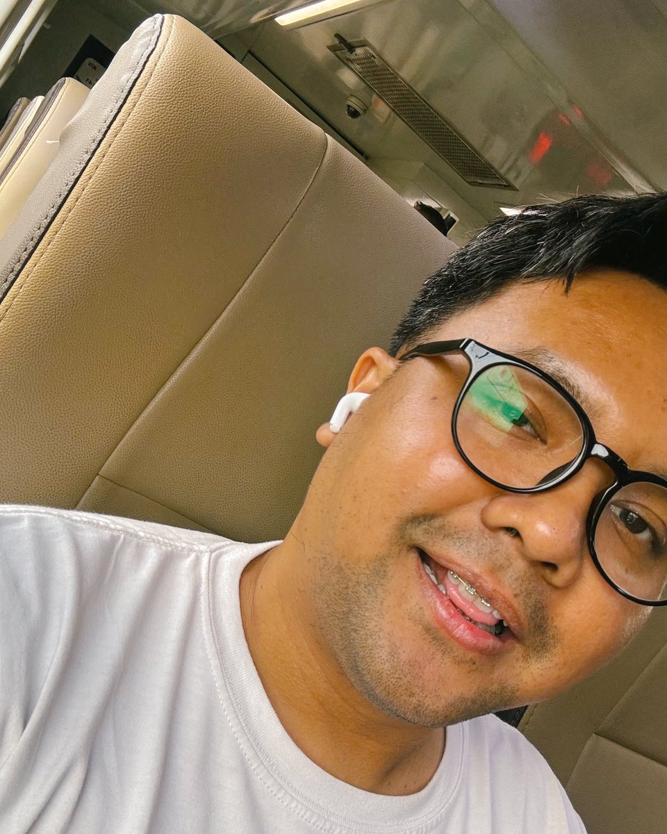 Drivo Jansen tweet media