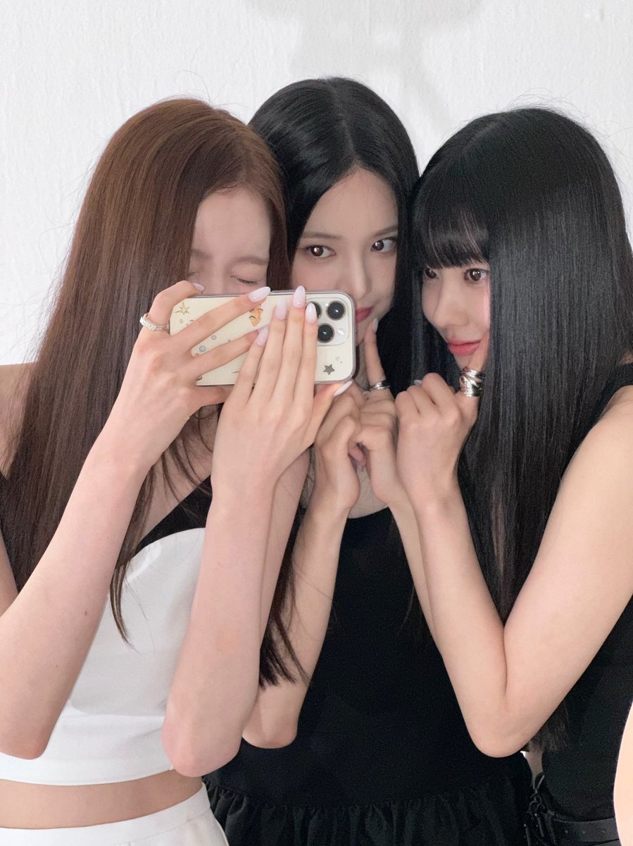 𝑐αndy ✺ — crush ! tweet media
