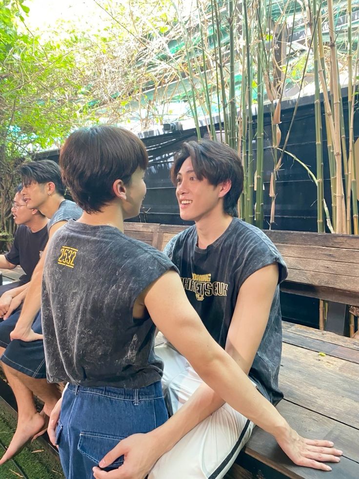 red 🍿 mrs era tweet media