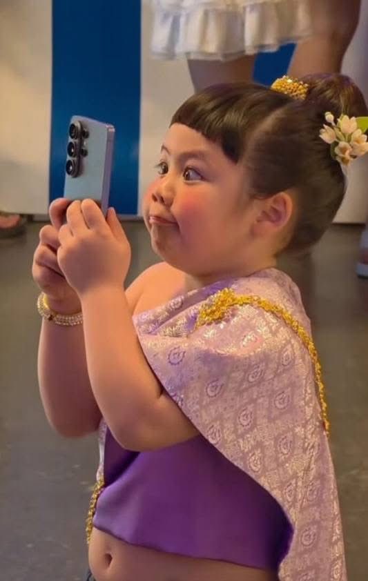 เก็บแมวมาเลี้ยง tweet media