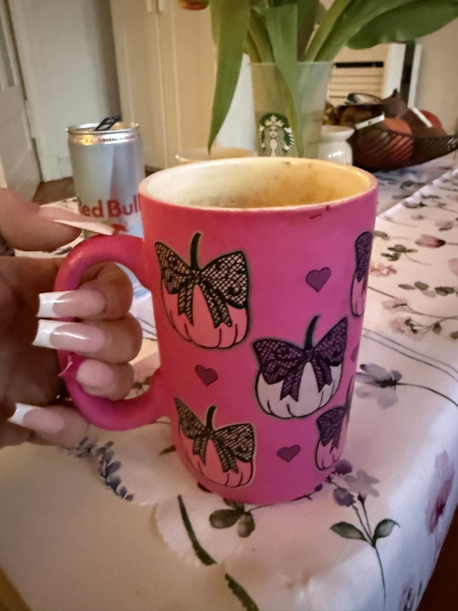 Eure Hoeheit tweet media