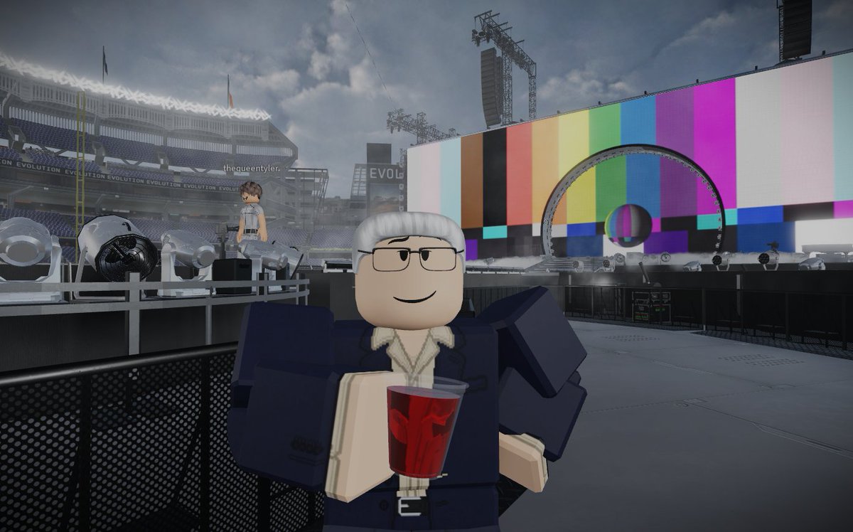 As I travel across the nation on the campaign trail, I’m grateful for every stop and moment made along the way.

Tonight, I had the incredible opportunity to be in California for The Hills Tour by renowned artist Aryal Jenner.
An unforgettable night filled with energy, and music.