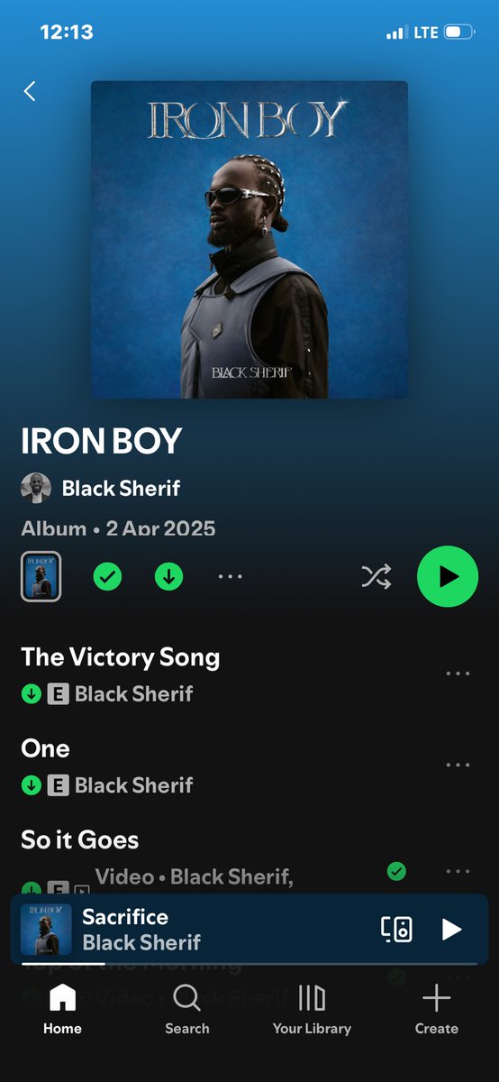 Blogmond's tweet photo. Iron boy is one Year 😂🎊and this is how My Neighbors in Pent hall   dey celebrate am woww😂 hmm see how they’re making noise I can’t even sleep😭
#Blacksherif4AOTY https://t.co/f5u3wEUuQZ