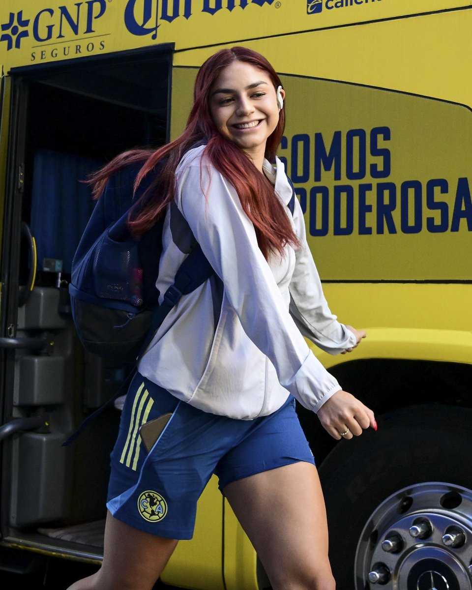 LigaBBVAFemenil's tweet photo. La llegada al Cd de los Deportes 🤩 ¡Todoooo listo para 90 minutos de puras emociones! 😮‍💨🔥

#GaleríaDeLlegada #AMEvsATL https://t.co/umNAvyQ94M