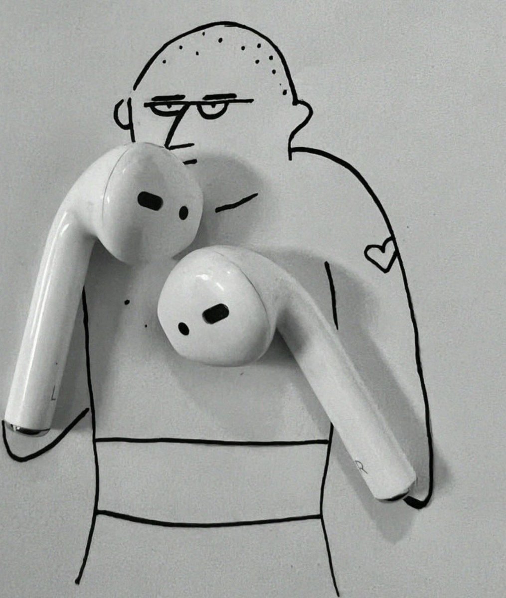 insane poses tweet media