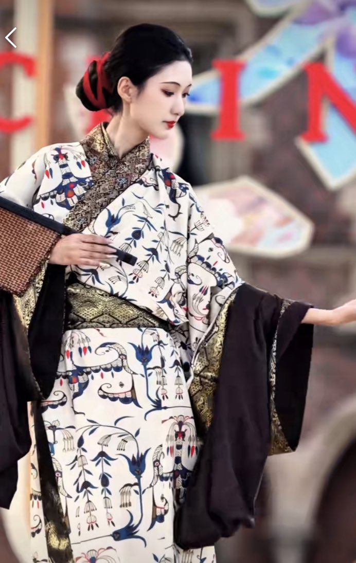 Mistral·Weidel tweet media