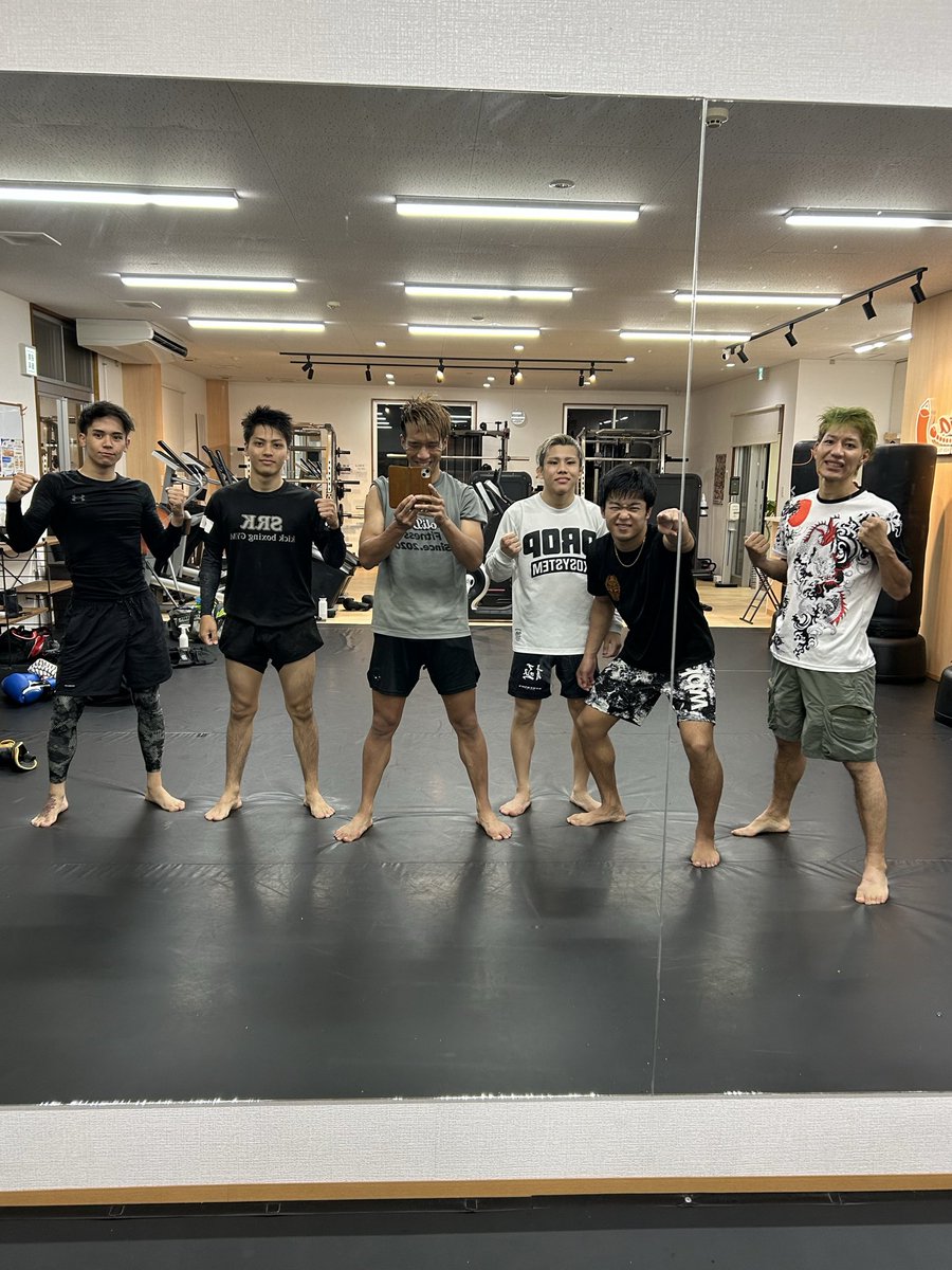 KJヒロシ tweet media