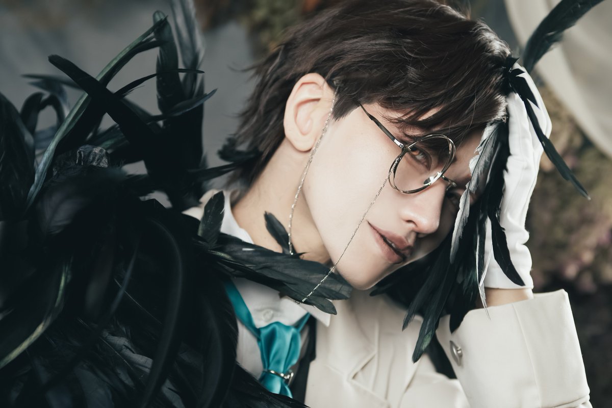 【第五人格Cosplay/IdentityⅤ コス】
【小説家/オルフェウス】
─────────

"    私が誰か、あなたはわかっているはずだ    "

─────────
お誕生日おめでとう、オルフィ。謎多き君を祝福するよ

📷(<a href="/shizakis4i/">紫崎</a>)
衣装(<a href="/0108aramode/">工場長アラタ👓🪢🌱🧐</a> )