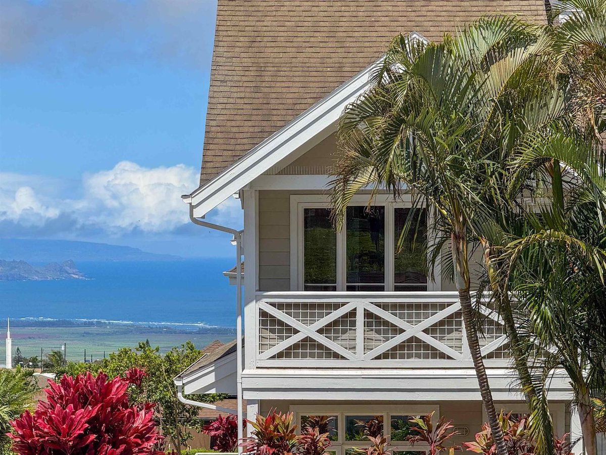 Hawaiʻi Life tweet media